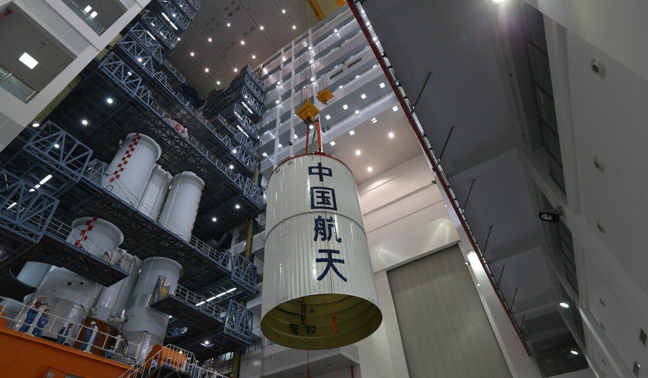 China Successfully Launches Manned Spacecraft Prototype - The Prototype ...