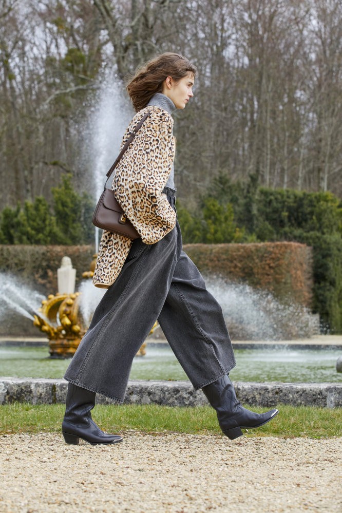 db10fbc7-483f-4908-a2c4-