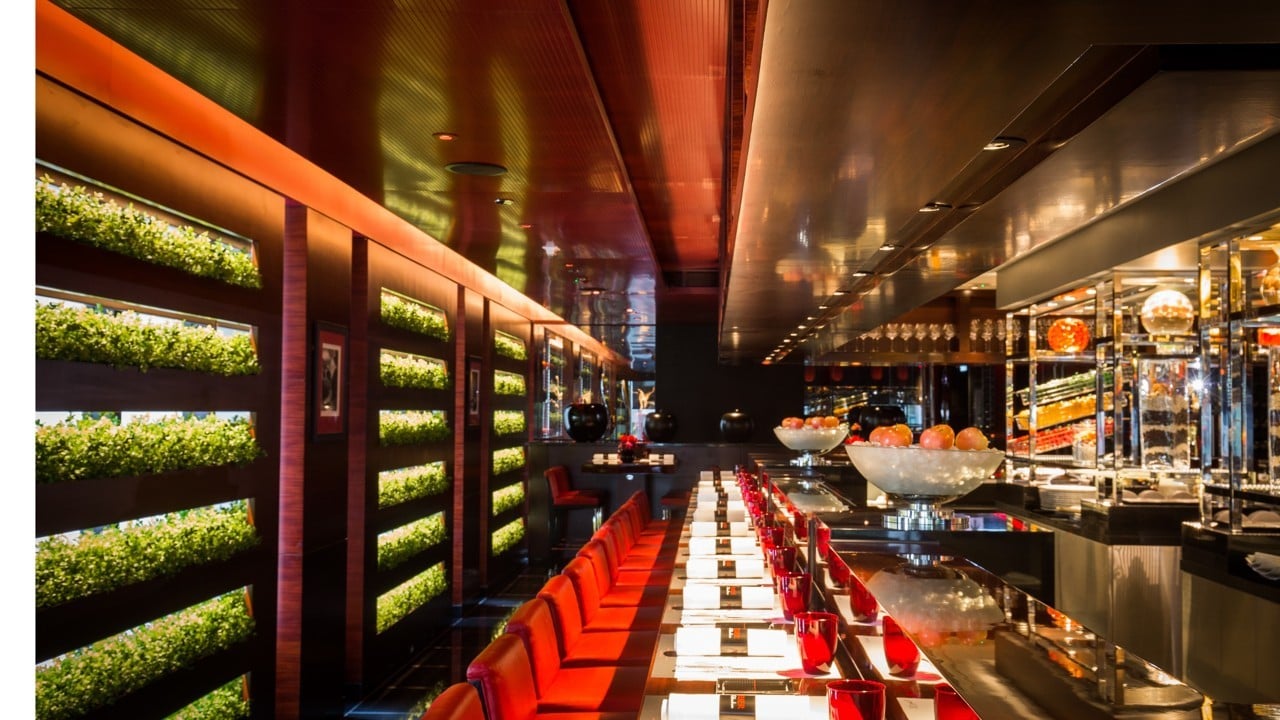 L'Atelier de Joël Robuchon reveals the signature of a master