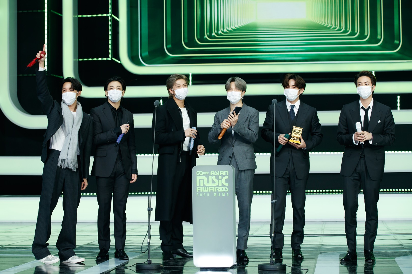 K Pop S Mama Awards 2020 As It Happened Live Updates As Bts Scoop Artist Of The Year And Song Of The Year Blackpink Win Best Female Group South China Morning Post