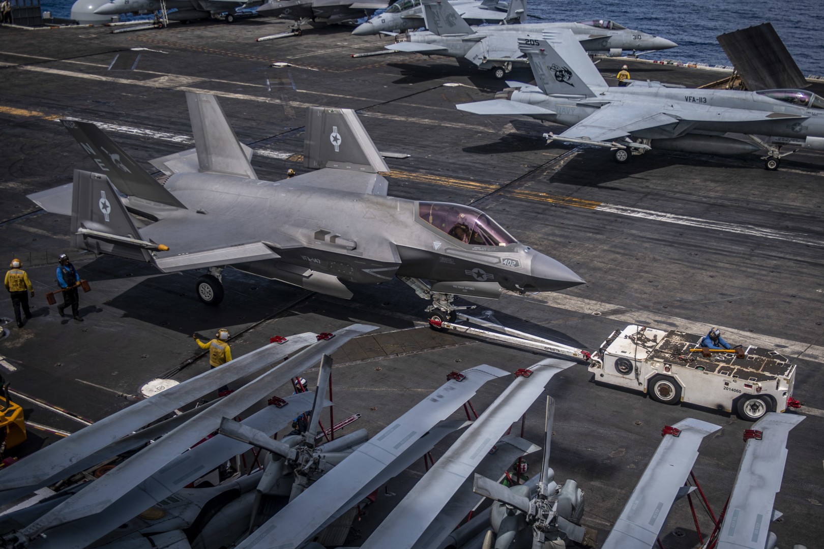 US F-35 pilot ejects, 7 hurt in South China Sea 'landing mishap ...