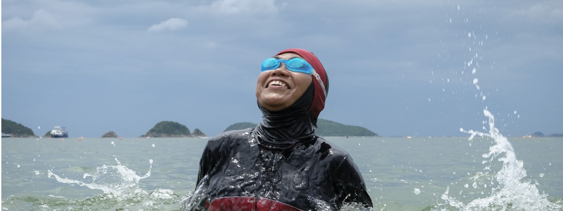 The Burkini Clad Swimmers Of Hong Kong Domestic Helpers Get