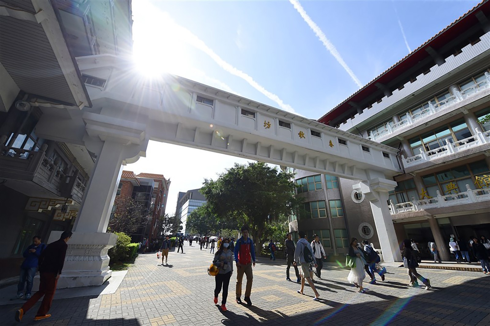Students Clash On University Campuses In Taiwan Over Hong - 