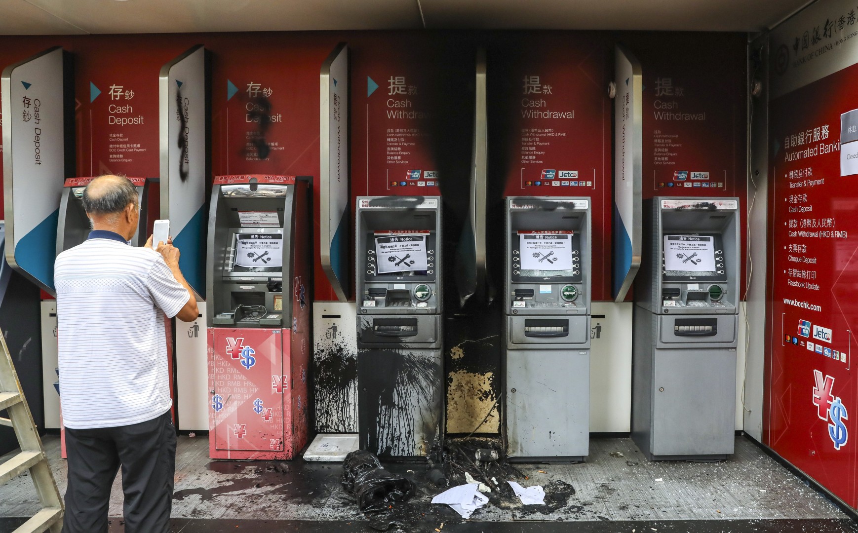 amid hong kong protesters attacks 500