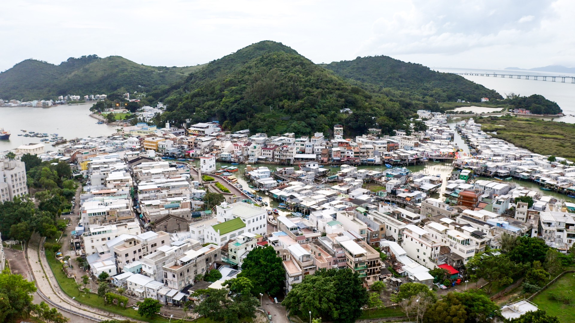 Netflix Series Restaurants On The Edge Visits Funky Tai O Outlet