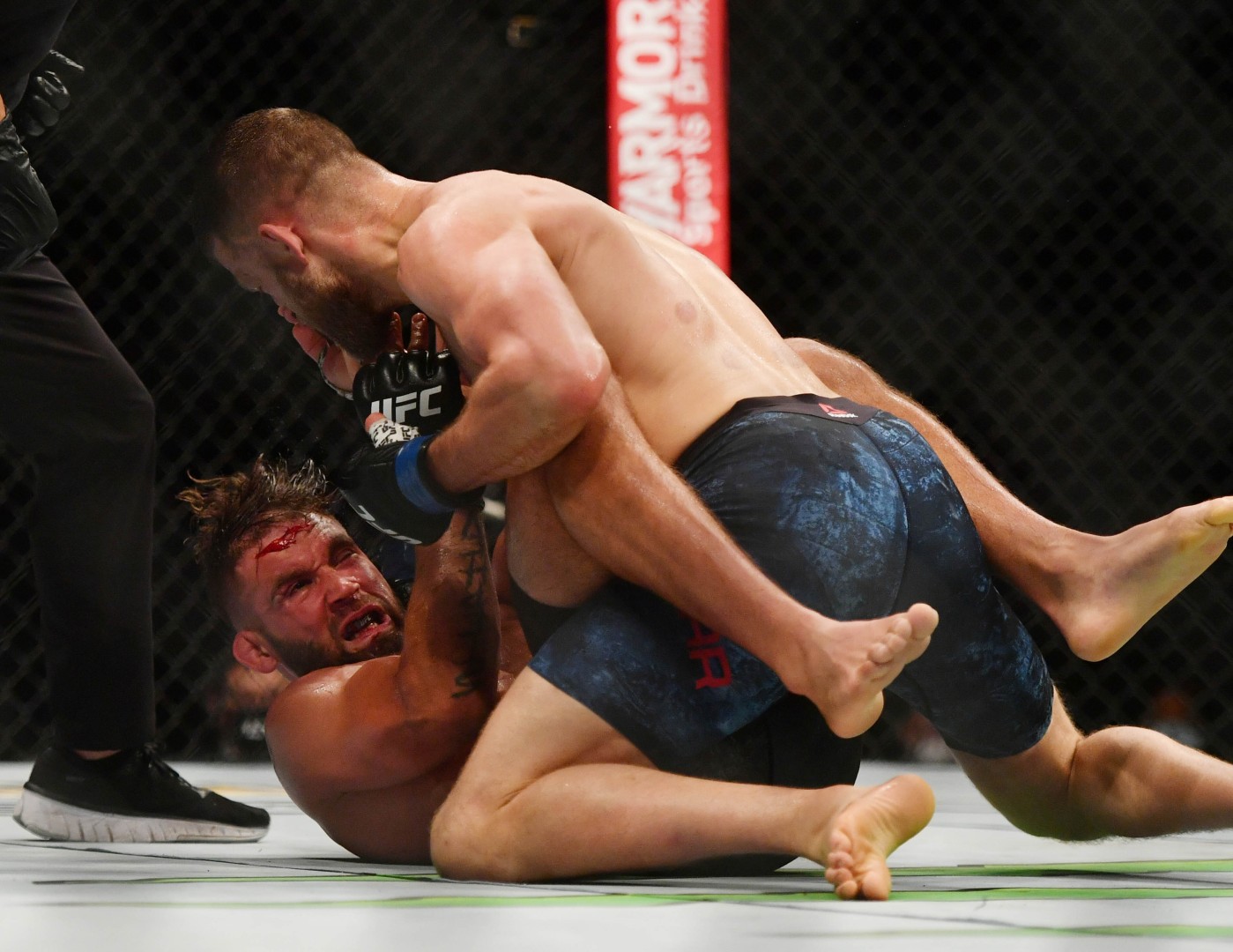 UFC 249: Calvin Kattar vs Jeremy Stephens