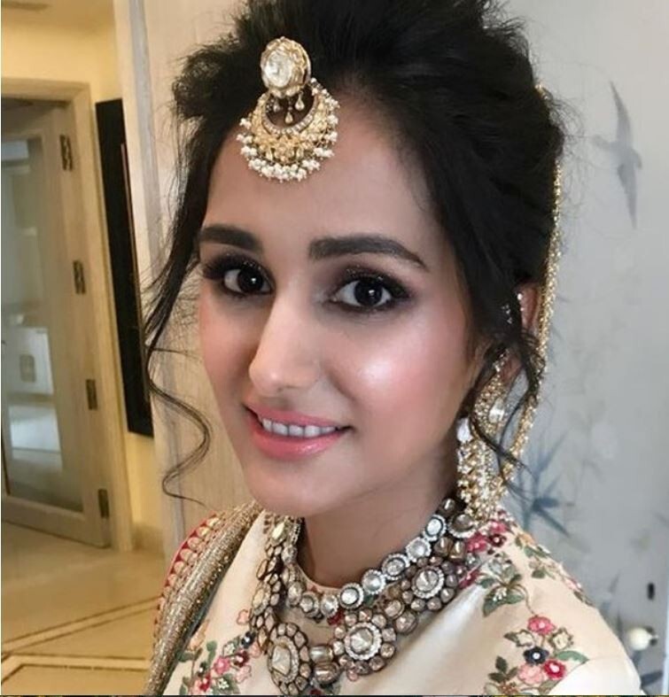 Mukesh Ambani S Niece Nayantara Kothari Is A Fan Of Shah Rukh Khan And Close To Her Family But What Else Do We Know About This Private Member Of The Clan South Nayanthara born diana mariam kurian 18 november 1984 is an indian film actress who predominantly appears in tamil films along with a few malayalam and telu. mukesh ambani s niece nayantara kothari