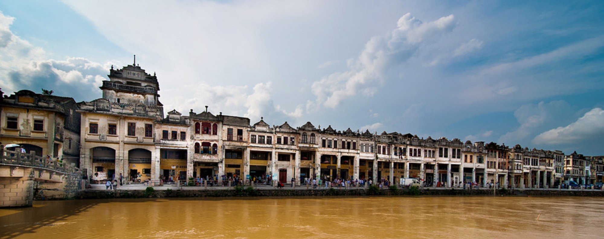 Kaiping Diaolou in Kaiping county, Jiangmen city. Photo: Corbis