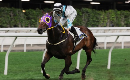 Son Pak Fu wins the Class Three Incheon Handicap (1,200m) under Jerry Chau at Happy Valley on Wednesday night. Photo: Kenneth Chan