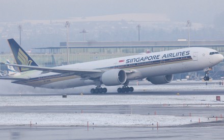 Singapore Airlines will be giving their staff 8 months’ bonus after record results. Photo: Reuters
