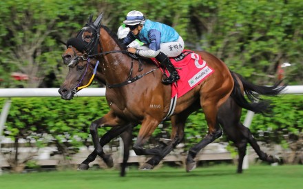 Ivy League lands his first win in Hong Kong over 1,650m at Happy Valley. Photos: Kenneth Chan
