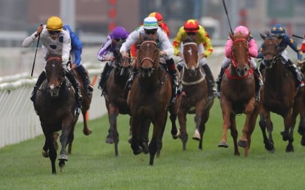 Lim’s Kosciuszko (right) trails home Golden Sixty in Sunday’s  Hong Kong Mile. Photo: Kenneth Chan
