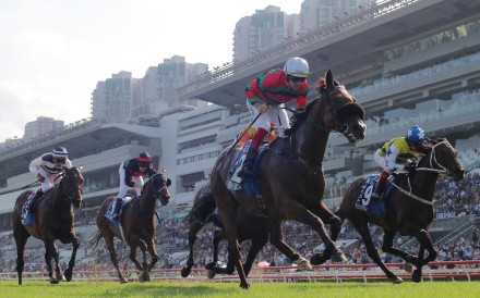 Russian Emperor wins last year’s Group One Champions & Chater Cup (2,400m) under Hugh Bowman. Photo: Kenneth Chan
