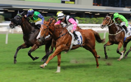 Beauty Waves wins at Happy Valley on April 24 under Zac Purton. Photos: Kenneth Chan
