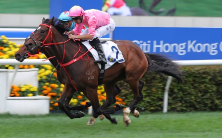 Sky Jewellery salutes under Hugh Bowman to kick off John Size’s Sunday four-timer. Photo: Kenneth Chan