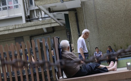 More than 188,000 people aged 65 and above live alone in Hong Kong while more than 390,000 older residents live with their spouse only. Photo: Jelly Tse