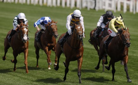 Docklands (centre) pips Rosallion (right) in Tuesday’s Group One Queen Anne Stakes (1,600m) at Royal Ascot. Photo: Reuters
