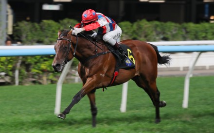 Ninja Derby and Lyle Hewitson win at Happy Valley. Photos: Kenneth Chan