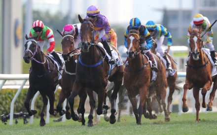 Little Paradise dominates his rivals in the Classic Mile. Photos: Kenneth Chan