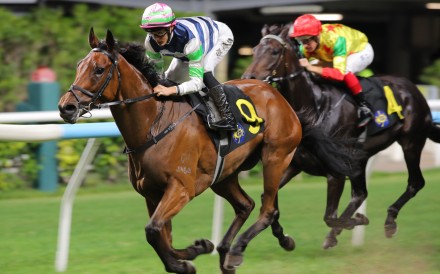 Packing Angel, ridden by Harry Bentley, wins at Happy Valley. Photos: Kenneth Chan 