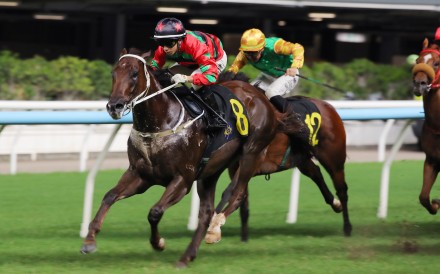 Tycoon Resources, ridden by Angus Chung, wins three in a row at Happy Valley. Photos:  Kenneth Chan