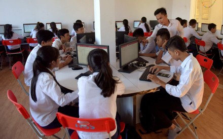 Cambodian students use a computer room at a school in 2018. The latest MOU builds on an agreement signed last year to roll out the CoolThink@JC programme in the country’s primary schools. Photo: AFP