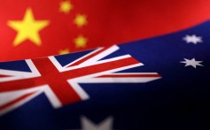 Australian and Chinese defence ministers discussed stabilising bilateral relations. Photo: Reuters
