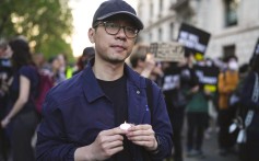 Ο ακτιβιστής από το Χονγκ Κονγκ Νέιθαν Λο τόλμησε να επιστρέψει στο σπίτι του και να δικαστεί. Φωτογραφία: ΑΠ
