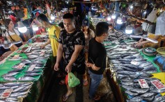 A market in Quezon City, Metro Manila. Photo: EPA-EFE