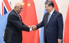 Fiji’s Prime Minister Sitiveni Rabuka shakes hands on Thursday last week with Chinese President Xi Jinping, on the sidelines of the Apec forum in San Francisco. Photo: Xihua