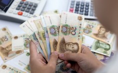 China must avoid another big-bang yuan devaluation