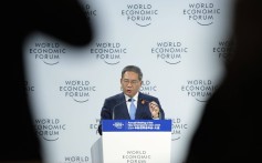 Le Premier ministre chinois rejette la « confrontation entre blocs » et évoque l'ouverture des marchés dans son discours du « Davos d'été »