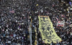 Hongkongers who live and work on the mainland are finding themselves caught in the middle over their city’s political crisis. Photo: Robert Ng