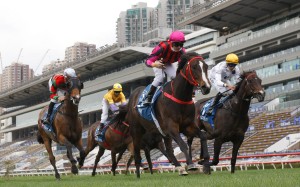 Waikuku and Zac Purton beat Hong Kong superstar Golden Sixty in the Group One Stewards’ Cup. Photos: HKJC