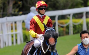 Joao Moreira needs to peg back Zac Purton’s lead at Happy Valley on Wednesday night. Photo: Kenneth Chan
