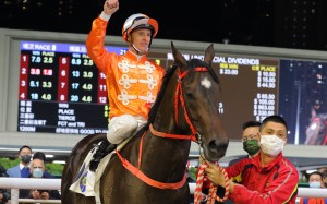 Zac Purton celebrates his 1,498th Hong Kong win aboard Howdeepisyourlove at Happy Valley on Wednesday night. Photo: Kenneth Chan