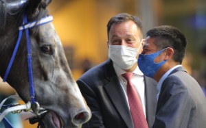 Caspar Fownes celebrates Nearly Fine’s win at Happy Valley on September 14. Photo: Kenneth Chan