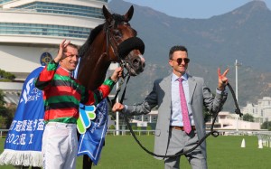 Jockey Hugh Bowman and trainer Douglas Whyte celebrate Russian Emperor’s Champions & Chater Cup victory. Photos: Kenneth Chan