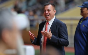 Trainer Caspar Fownes celebrates a recent Happy Valley winner. Photo: Kenneth Chan