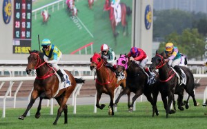 Massive Sovereign pulls away from his rivals under Zac Purton on Sunday. Photo: Kenneth Chan
