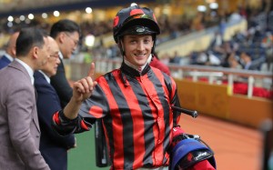 Harry Bentley soaks up his 100th Hong Kong winner at Happy Valley on Wednesday night. Photos: Kenneth Chan