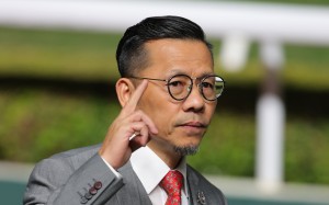 Frankie Lor runs Happy Together, Money Catcher and Flamingo Trillion in Wednesday’s feature. Photos: Kenneth Chan