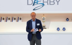 Colin Lo draws barrier nine for Bundle Award at Thursday morning’s draw. Photos: Kenneth Chan