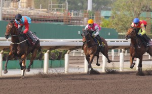 Ka Ying Rising surges clear to win Thursday’s trial under Zac Purton. My Wish (blue cap) ran second ahead of Swift Ascend (orange cap). Photos: Kenneth Chan