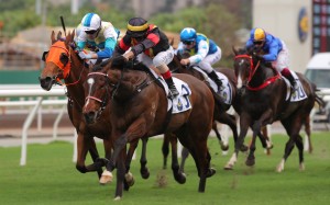 Blazing Wukong and Andrea Atzeni get up in the nick of time at Sha Tin. Photos: Kenneth Chan
