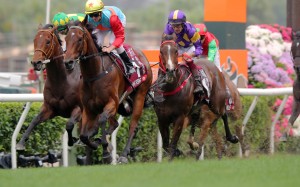 Helios Express (purple and gold silks) finishes close behind Ka Ying Rising and Satono Reve in the Group One Chairman’s Sprint Prize. Photos: Kenneth Chan