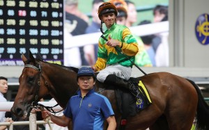 Lyle Hewitson after riding a winner earlier on Wednesday night’s card. Photos: Kenneth Chan