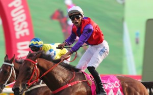 Ensued wins last year’s Group Three Sa Sa Ladies’ Purse (1,800m) under Karis Teetan. Photos: Kenneth Chan