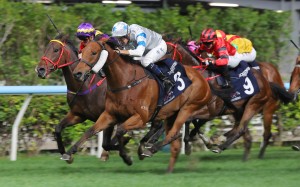 Hugh Bowman guides Silvery Breeze to victory on IJC night in December. Photos: Kenneth Chan