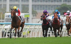 Ka Ying Rising streaks clear to win last Sunday’s Group Two Sprint Cup. Photos: Kenneth Chan